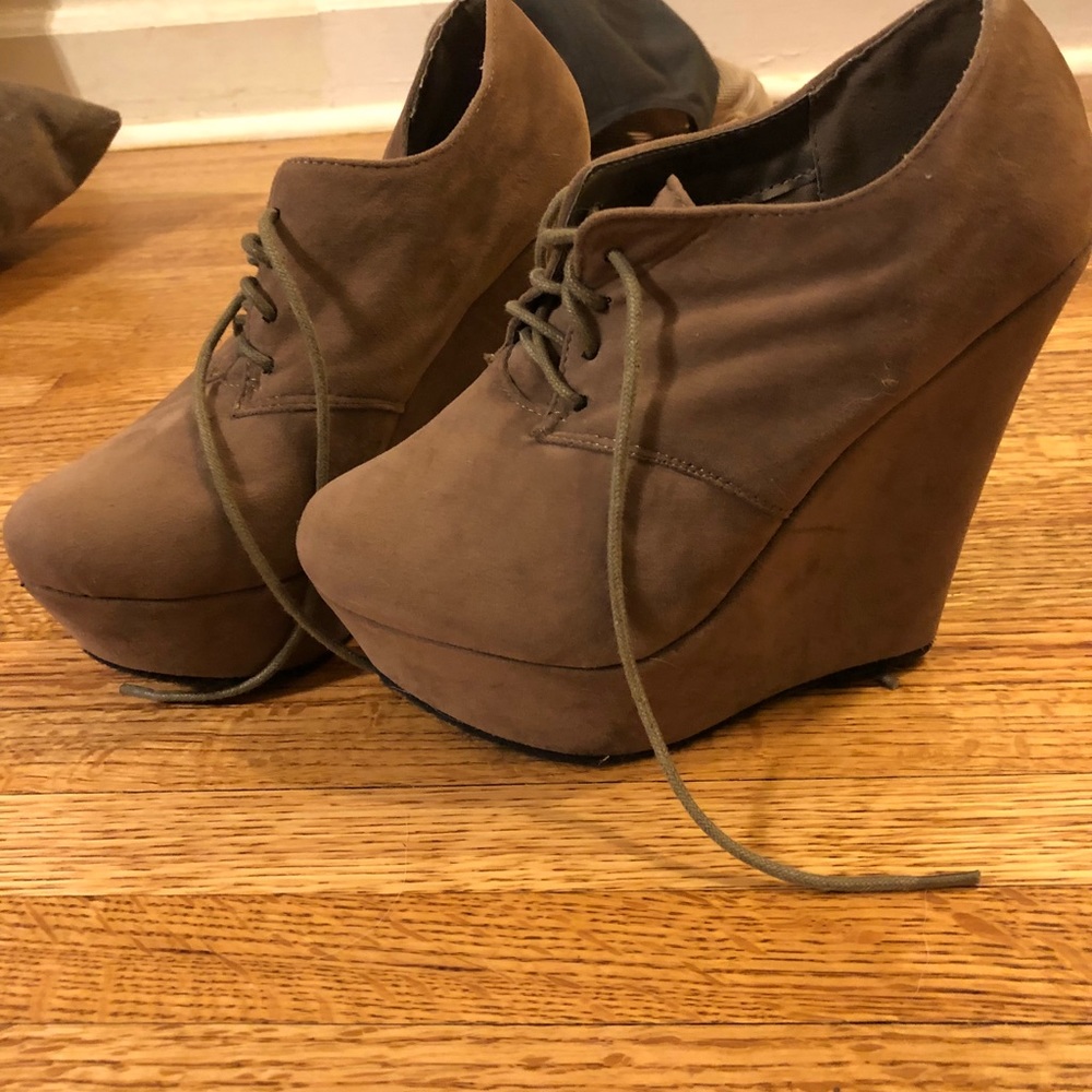 Suede taupe lace up wedges